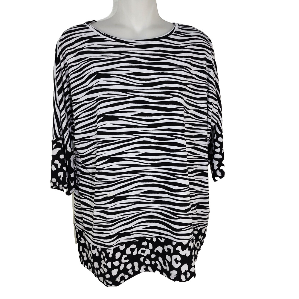 Chico's Womens Top Size 0 Small Black White Animal Pattern 3/4 Sleeve Contrast